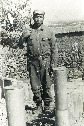 Фотография из книги А.Жантасова "Отряд Кара-майора", опубликованной по ссылке - http://desantura.ru/articles/72341/
Комментарий к фото: Афганский сарбоз (солдат)